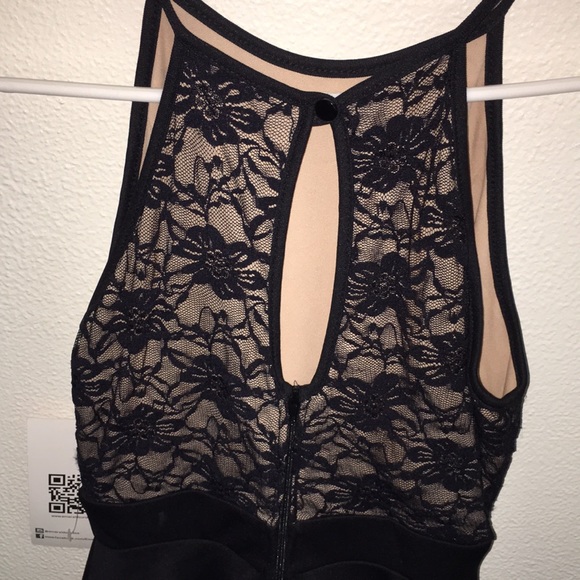 Dress - Picture 4 of 5